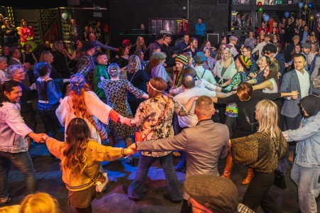 Absolwenckie potupaje na UMK [fot. Szymon Zdziebło]